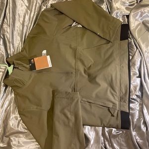 Northface pullover new w/ tags